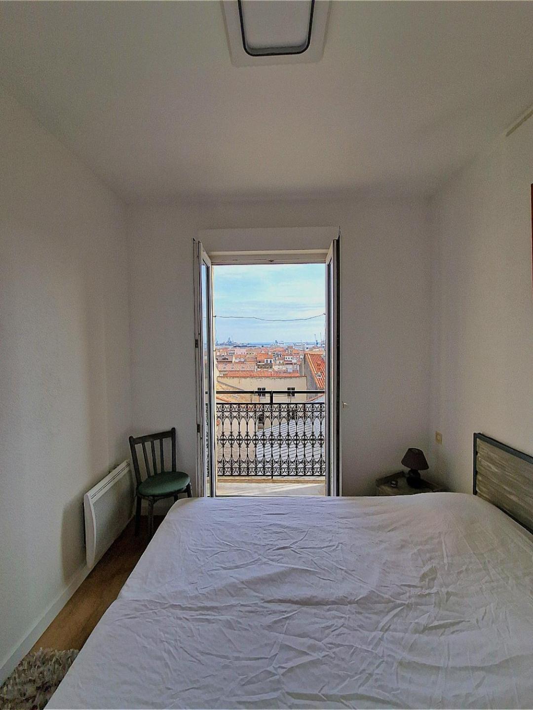 Appartement Bel Lumineux Avec Vue En Centre-ville